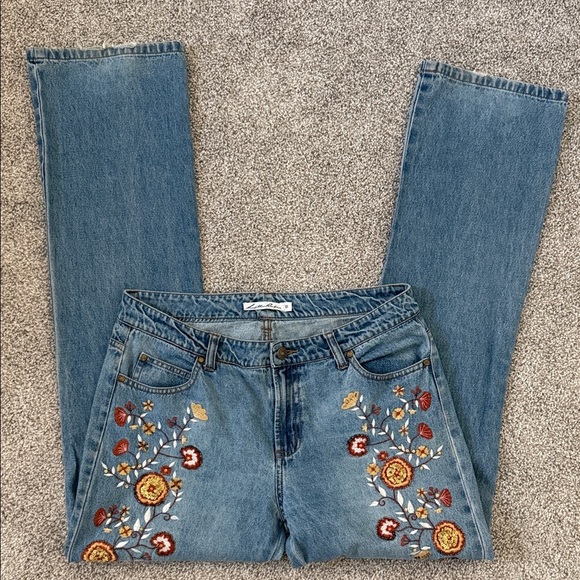 Lillie Rubin Embroidered Blue Jeans - Picture 8 of 9
